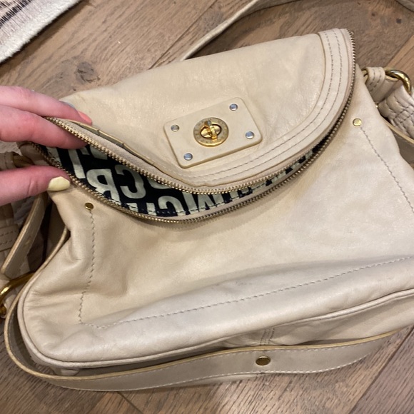 Cream Marc by Marc Jacobs crossbody Purse - Picture 10 of 16